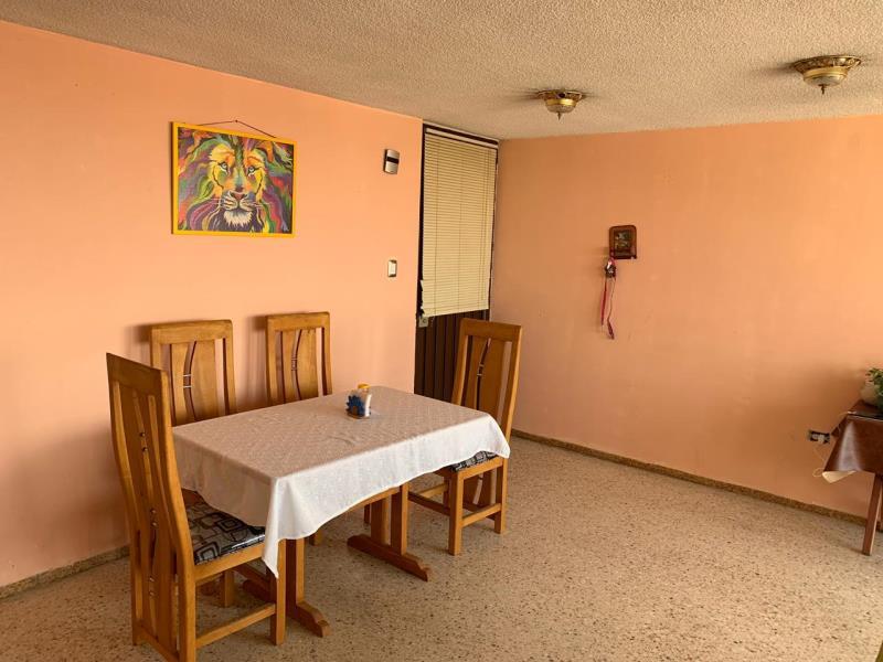 521Beto's tweet photo. DEPARTAMENTO EN VENTA!🏡

Precio de VENTA: $750,000 MXN
Niveles construidos: 1
Recámaras: 2
Baños completos: 1
Construcción: 95m2
Bonito y centrico departamento cerca de Boulevard Norte

Sala - comedor, cocina integral, baño completo, dos recámaras con closet, cuarto de lavado. https://t.co/KFpVQjcg13