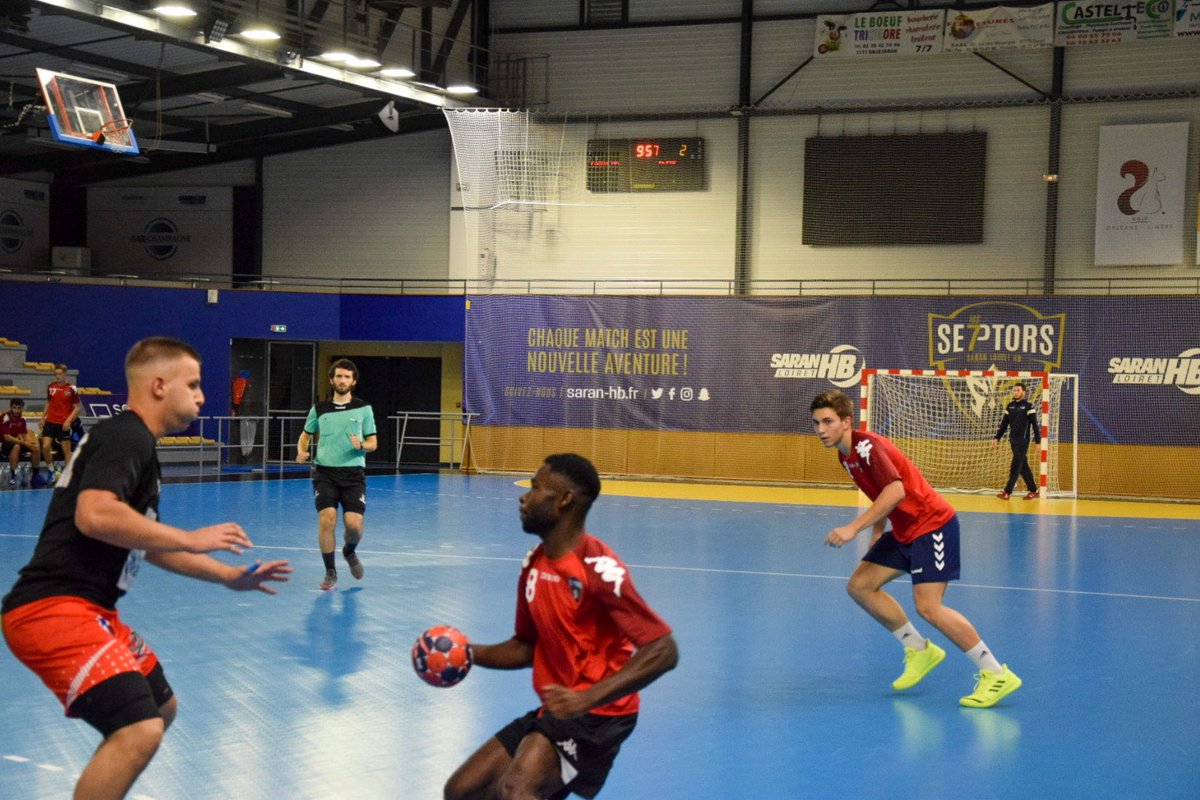 LesSeptors's tweet photo. LA NATIONALE 2 DÉMARRE BIEN |
Les joueurs de Fred Salmon s’imposent pour le premier match de pré-saison face à Bleré, victoire 32-28.
Prochain rendez-vous vendredi prochain à domicile face au Mans, toujours en public et toujours masqués !
#TeamSaran 🔵🔵 https://t.co/KBkuOc78XC
