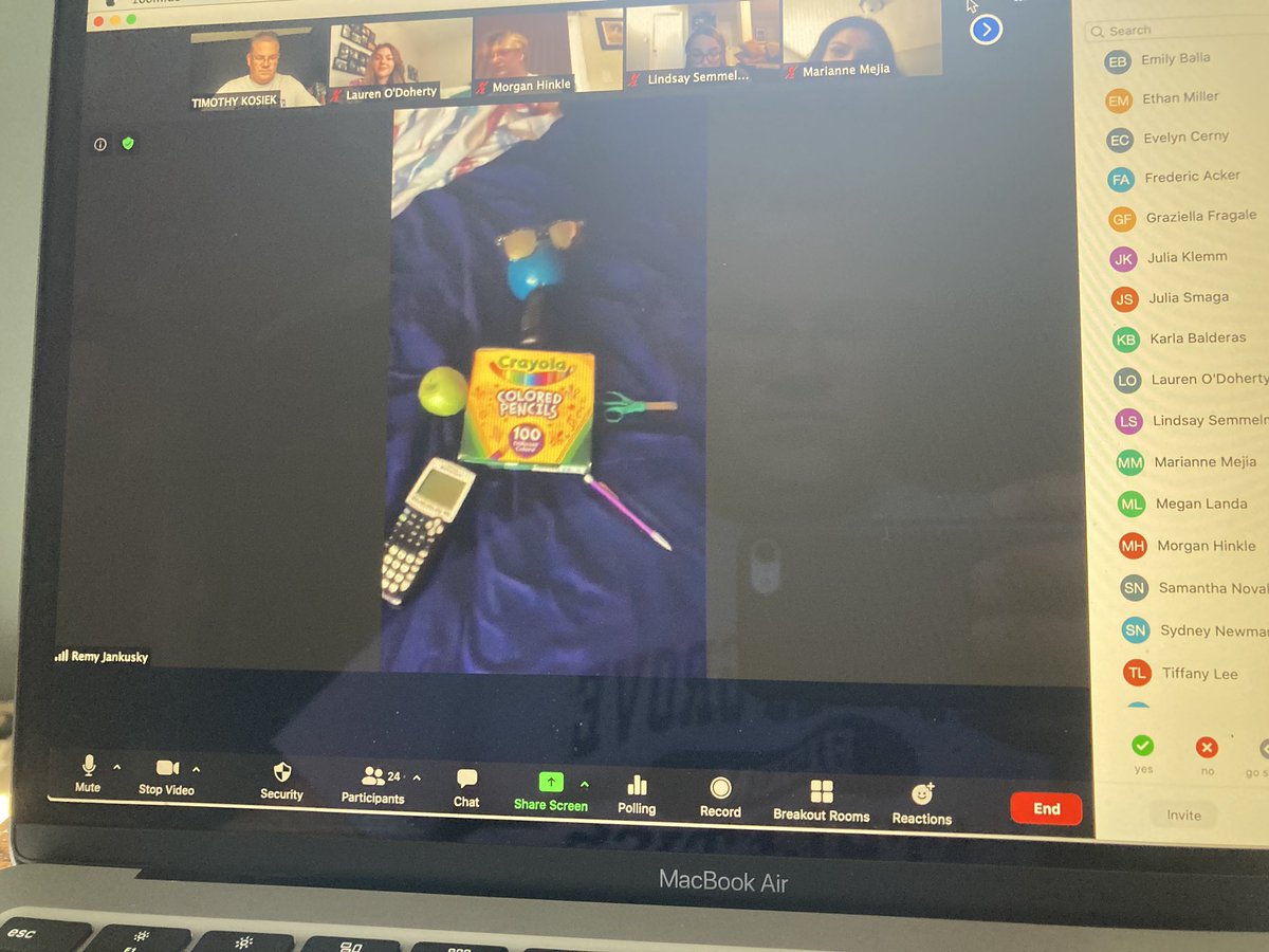 KozKnowz's tweet photo. Ed Academy students find 5-10 objects that represent teaching & education - bringing them together with artistic expression for presentations. Students love to be creative, that shouldnโt stop happening in classrooms as they get older! #214EdPrep https://t.co/A0TcJX6gbN