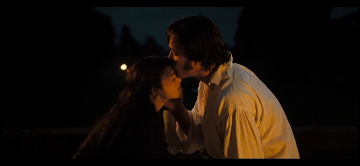 thozhan_sri's tweet photo. #PrideandPrejudice  #rom_com 5 பொண்ணுங்களுக்கு நல்ல எடத்துல கல்யாணம் பண்ணி குடுக்கணம் நெனைக்குற ஏழை வீட்டுக்கு பக்கத்துல ஒரூ பண்ணைக்கார பையன் குடி வர்ரன்.. அப்றம் என்ன ஆச்சு பாத்து தெரிஞ்சகவும்..  leads acting , cinematogrophy ,art , visuals ♥️ #worthwatch https://t.co/ShWWbuN2pI