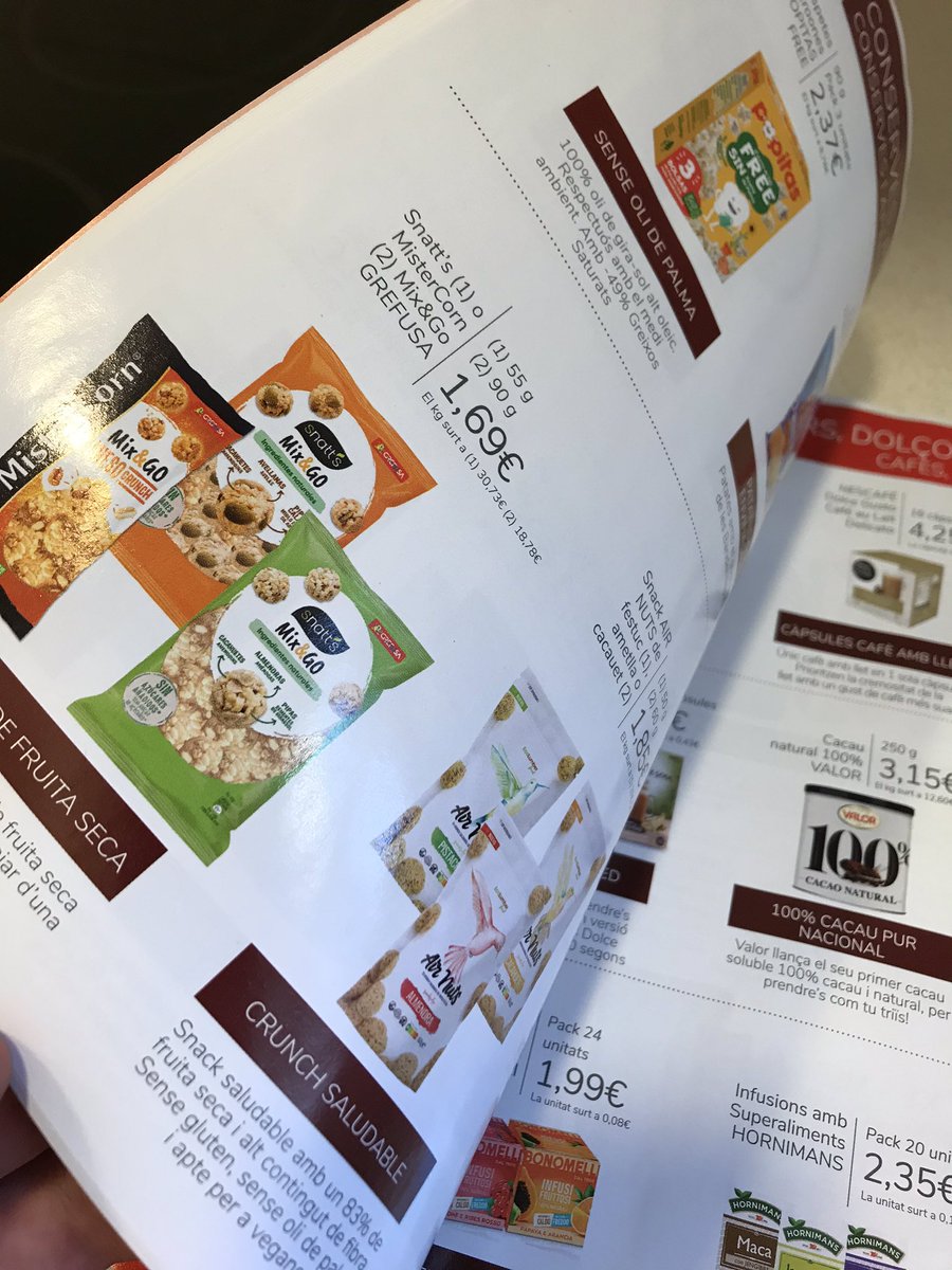 nomaspapel's tweet photo. Hoy DOS revistas IGUALES (“tapa” gruesa, páginas satinadas y a todo color) de @CarrefourES... 288g por vivienda, ¡¡casi 14kg sólo en mi edificio!! #nomorepaper #nomaspapel #stoppapel https://t.co/ishun2YL89