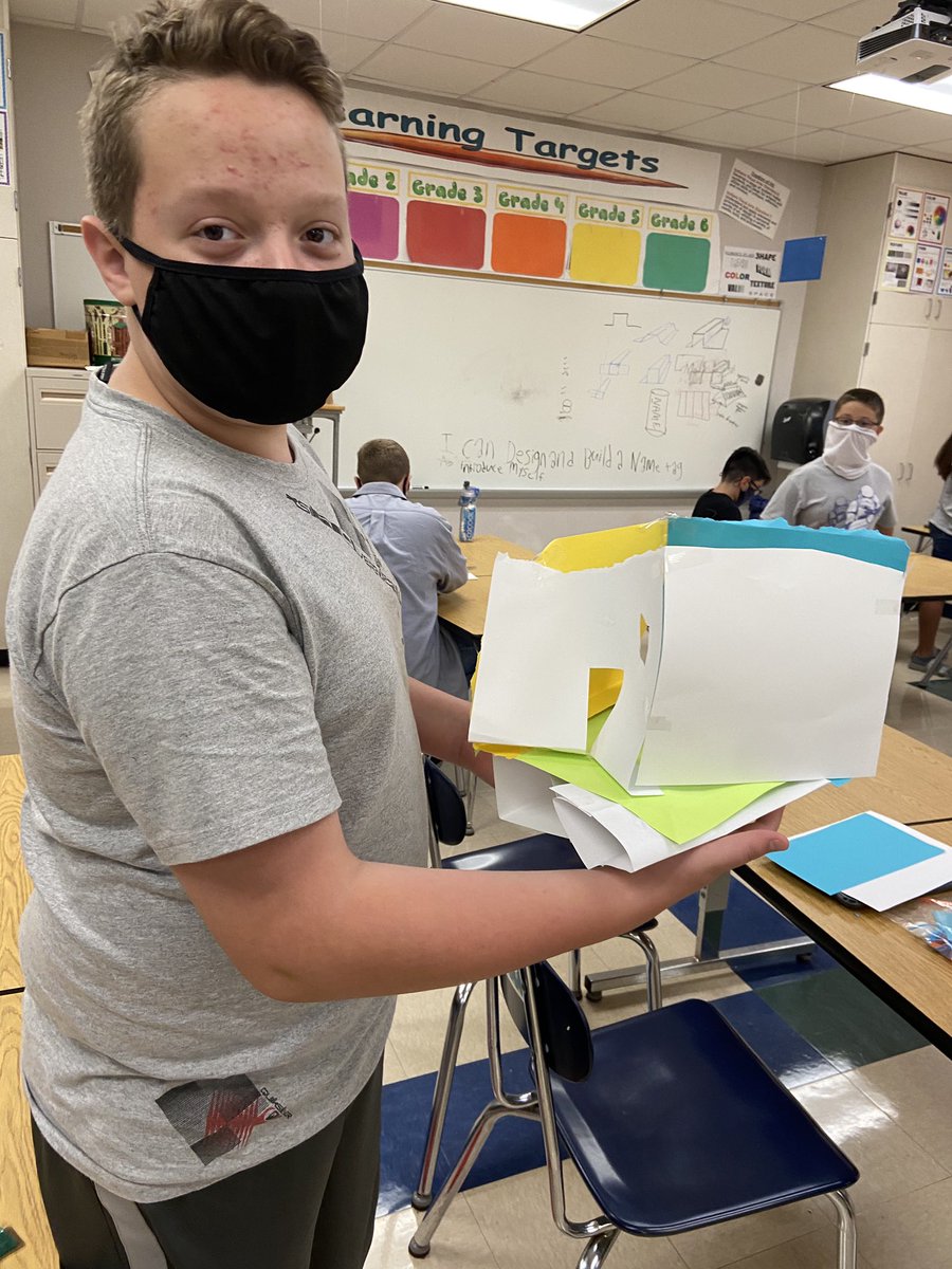 SD_Eagles's tweet photo. @MrsRLoves2Teach’s class had the BEST week in STEAM making personalized name tags with an element of movement! Thanks for leading the way Ms. Harris! #decaturproud #tomorrowready https://t.co/zUIi0KR0h0