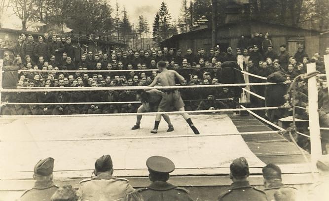EdwardHyland81's tweet photo. This is what a boxing fight in Blechhammer Concentration Camp looked like.
My Great Grandad Patrick Finn
was involved with the boxing in this camp as a P.O.W for 5 year in WW2.
I wonder if its him in the fight , that would be fantastic 🤯
#ww2 #boxing #Blechhammer https://t.co/gL87WiffKm