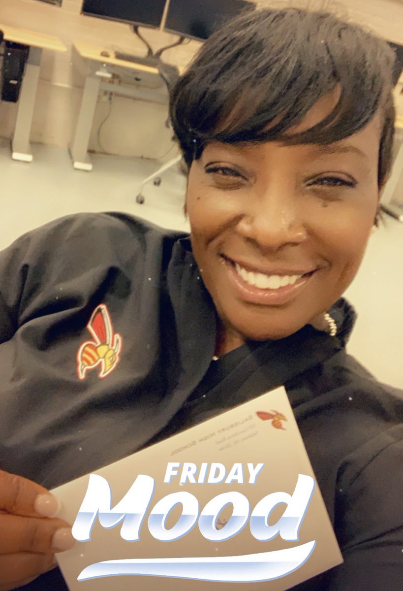 LateshaSmithMBA's tweet photo. Bless with staff of the month along with a gift card of appreciation #SalisburyHornets #RSS_CTE #instructionalcoach https://t.co/i7KK8YUtC7