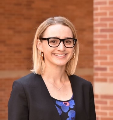 UCLAFinkCenter's tweet photo. Thinking about a career in finance? Virtually meet MBA student leaders Caroline Ward and Rob Whirty to learn about why you should choose @uclaanderson. 
Live on September 8th @ 6:30pm PT. 
Register: https://t.co/72hPHzJIXR

#whyAnderson I #finance https://t.co/b4tKri0C43