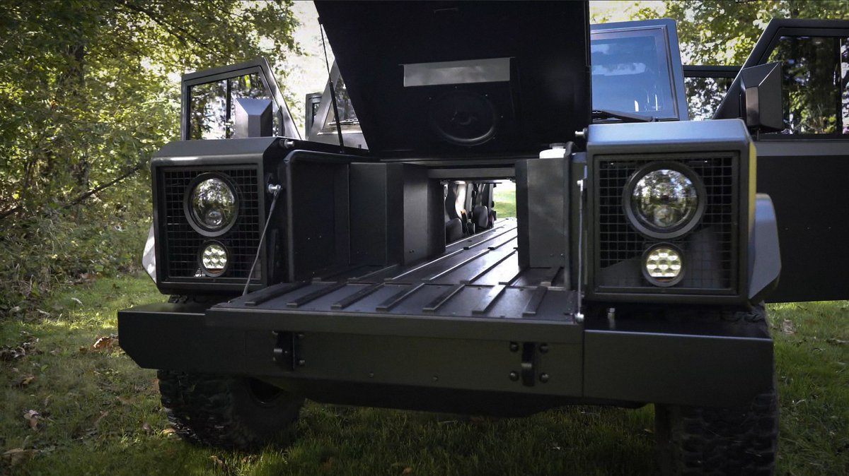 Effortless_Elec's tweet photo. A mix of classic style and modern engineering, the @bollingermotors B1 is an update on the utility vehicle. Built for adventure, the B1 is fully electric thereby also preserving the outdoors. The optional all-glass roof allows passengers to bask in the beauty nature has to offer. https://t.co/tf4war6Fye
