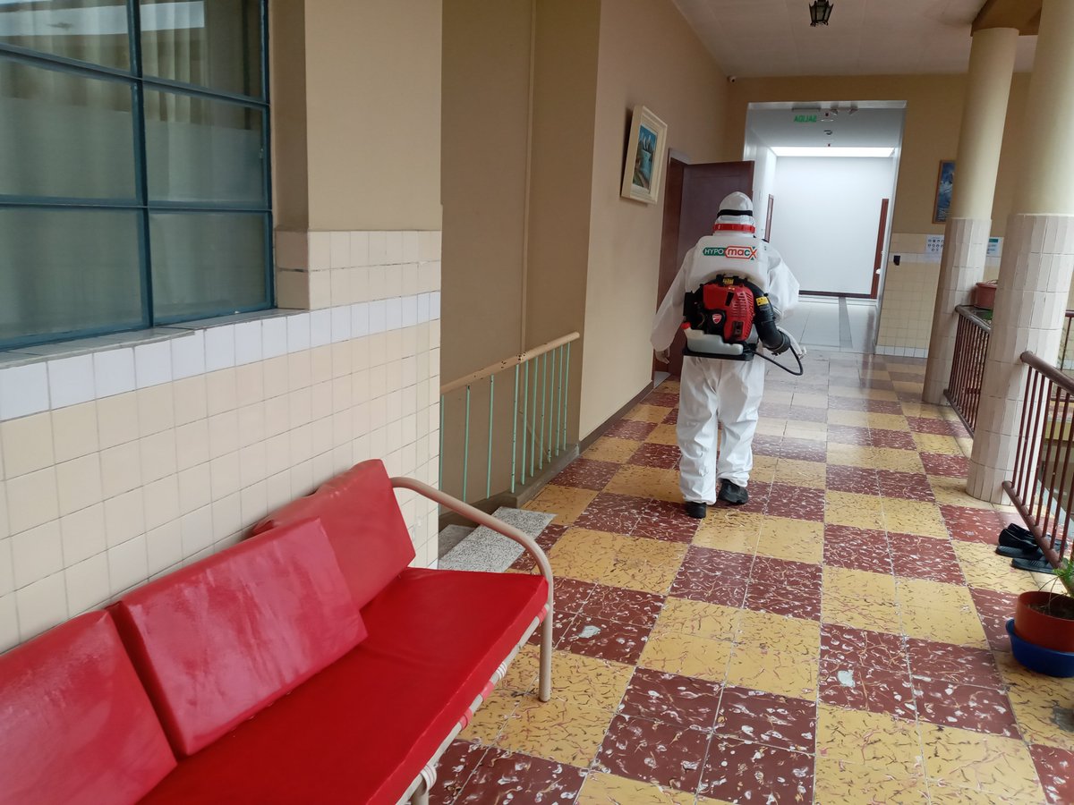 Azendecorp's tweet photo. “Cuidar de aquellos que nos han cuidado, más que un deber, un honor” sanitización del Hogar Cristo Rey-Cuenca con #Hypomacx. "El espíritu de #Azende es la Solidaridad" esperamos la pronta recuperación de los abuelitos de esta casa hogar.@jaimeordonez4 @jorgepiedrac @tomebamba https://t.co/JPFhhqx7Wi