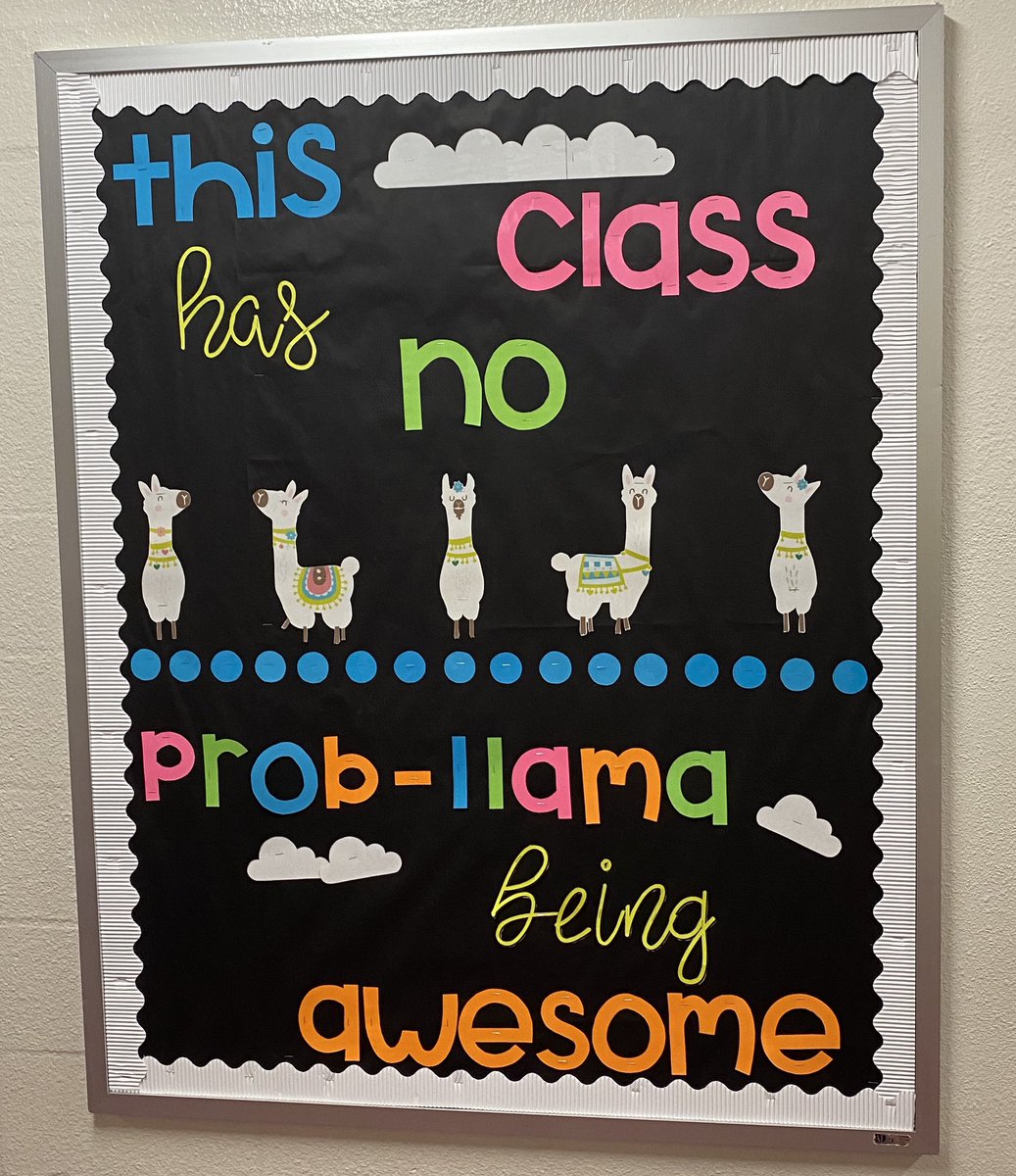 BTW_HCPS's tweet photo. Enjoying every moment of walking through our hallways and reading each bulletin board! We are ready to see our HORNETS! 💜🐝💛 @HcpsMath  @HCPSTitle1 #WeRfamily #CreativeTeachers https://t.co/0s08FEoxtv