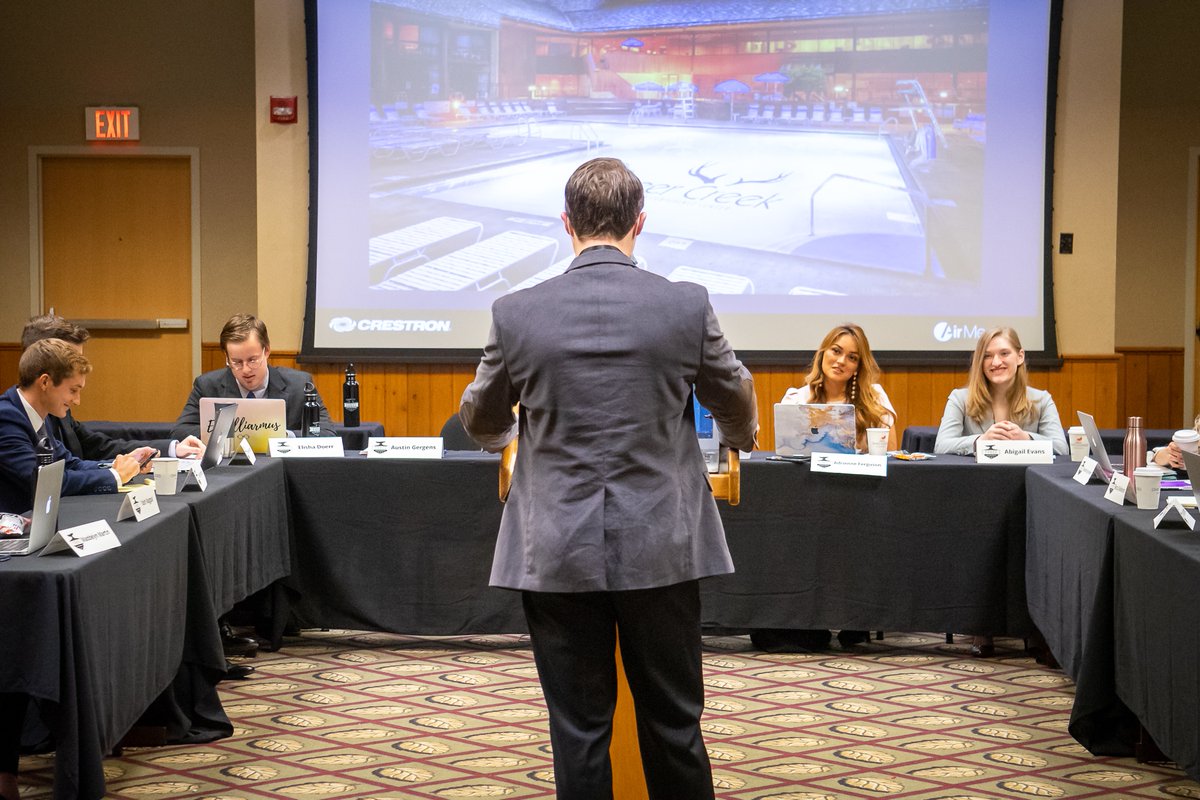 ForgeLeadership's tweet photo. The third and fourth days of the #ForgeSummit are primarily composed of the Forge Legislature. Participating as Representatives, Forge students draft bills, run the committee process, engage in floor debates, and vote on whether or not bills should become law! https://t.co/VDF5V7fiKG