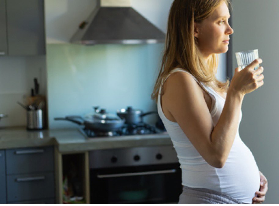 dukeobgyn's tweet photo. Environmental exposure to common chemicals poses serious risk for pregnancy complications. Research by Dr. Liping Feng on risk factors associated w/the placenta published in latest #gynecology issue of @dukehealth #ClinicalPracticeToday. Click to read! https://t.co/PnluuzeTSp https://t.co/kM2WrOKXl4