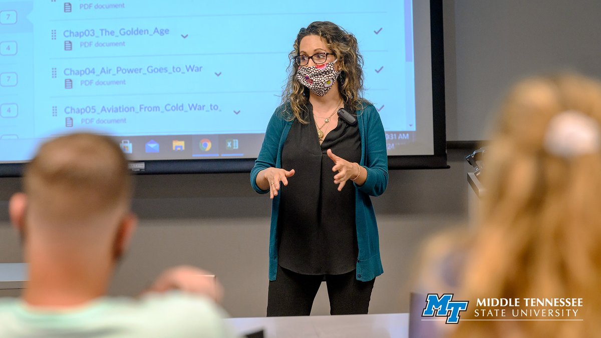 MTSUNews's tweet photo. Week one's nearly done at #MTSU, y'all! Hope your #fall2020 classes are going smoothly, whether IRL, virtual or a mix. (We see you, too, Saturday classes!) Keep staying safe, enjoy some well-deserved R&R this weekend if you can & #maskup on Monday! #TrueBlue #MTSUStayOnCourseππ https://t.co/1RRyM0irCH