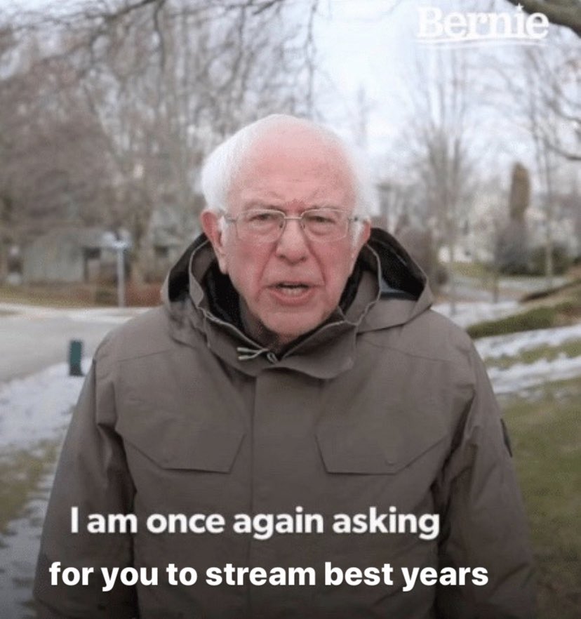 hugs4zelink's tweet image. #STREAMBESTYEARS or i’ll eat ur knees 😼