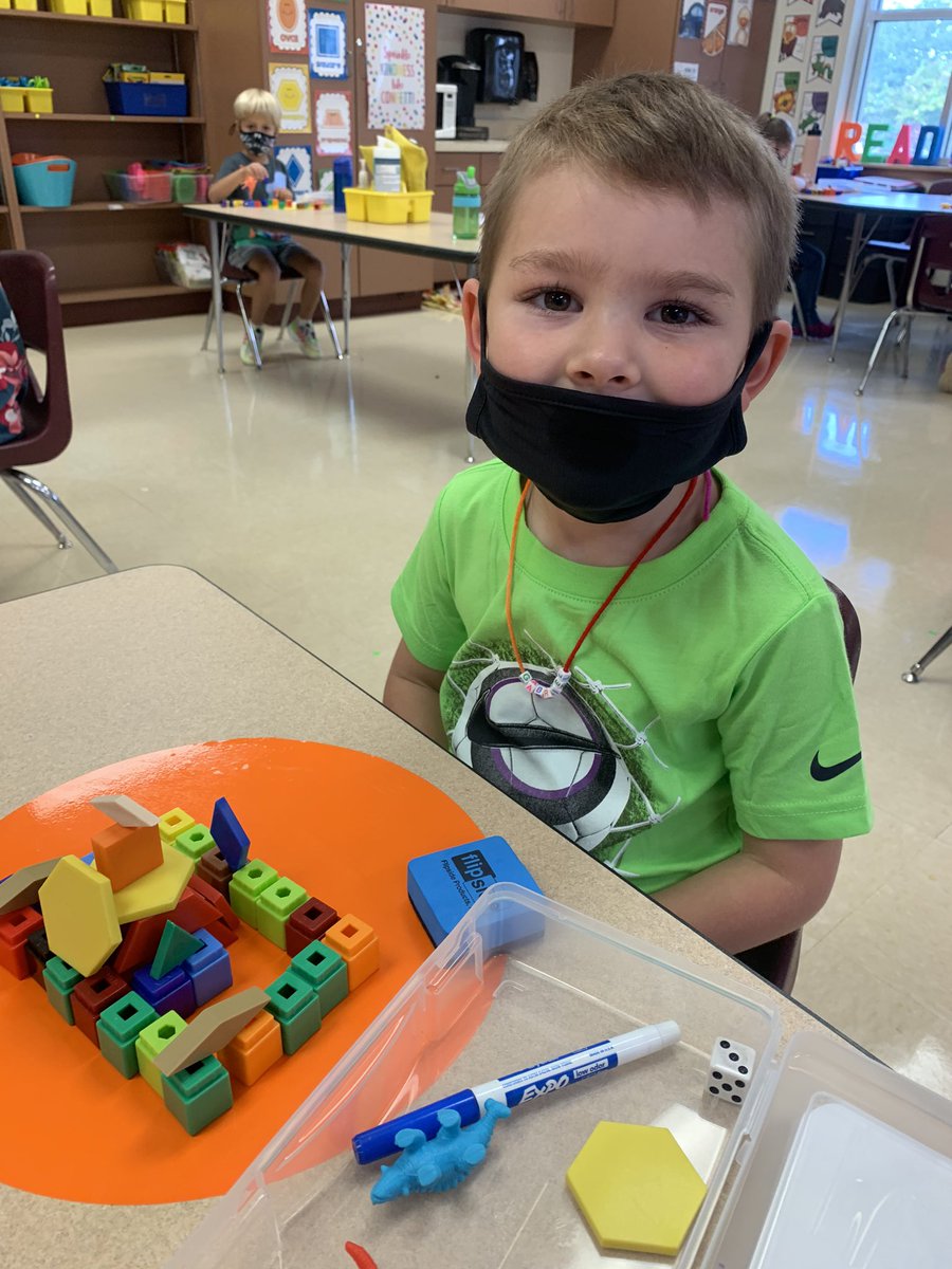 madisonfevans's tweet photo. Today’s STEM fun Friday activity was to create a fort for their counting bears using their math manipulatives and tools! Love the creativity they displayed 😍👏🏼 @jacktylerisd #STEM https://t.co/lcbLMkhRJW