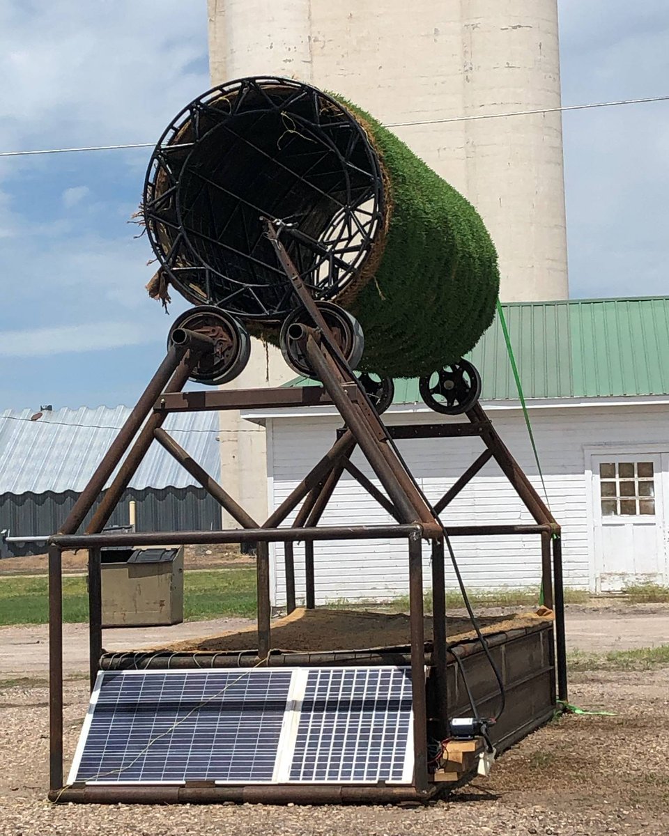 Edible_Carnival's tweet photo. Next Friday - October 23rd!!! Roll, bike, skate, saunter or silly walk by Off Lomas (between 13th st. &amp; 14th st. N side of Lomas) to see the Rolling Field grow! 

#artandecology #kineticart #sculpture #electronicart #ecologicalart #landart #contemporaryart https://t.co/mboicEfSTC