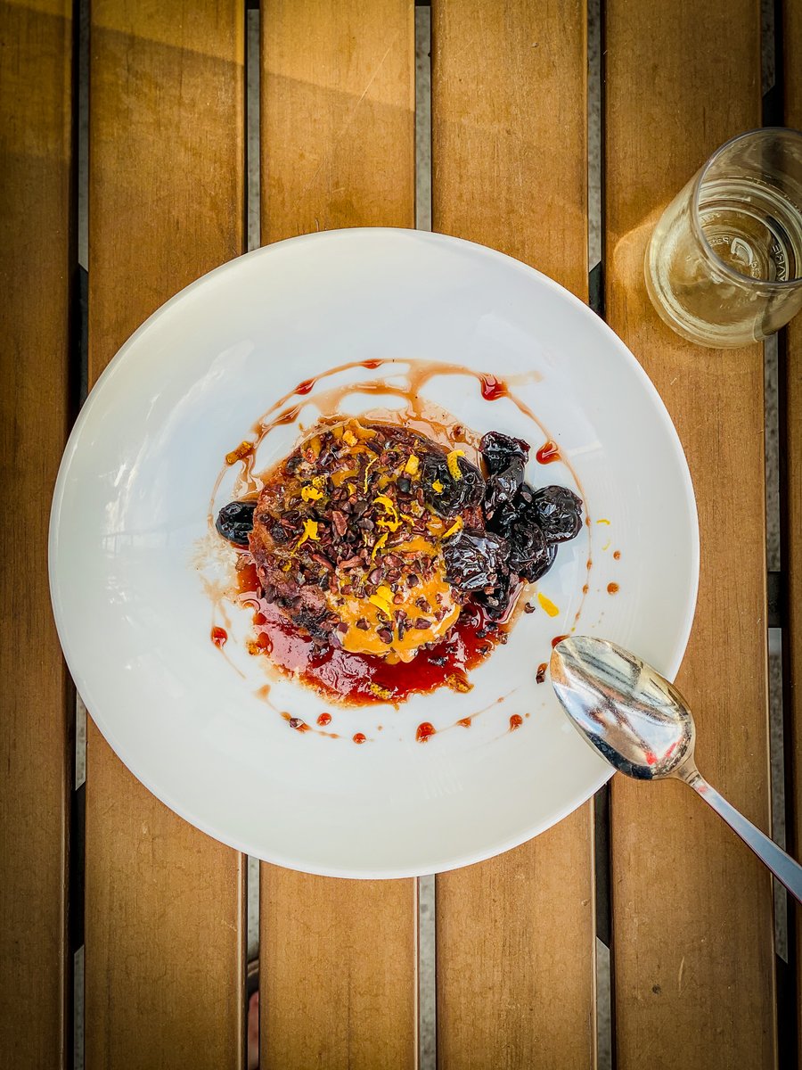 The weekend is here and you need some good food. Sartos is back and better than ever. Make a reservation! thepantrydenver.com/blog/2020/07/0…