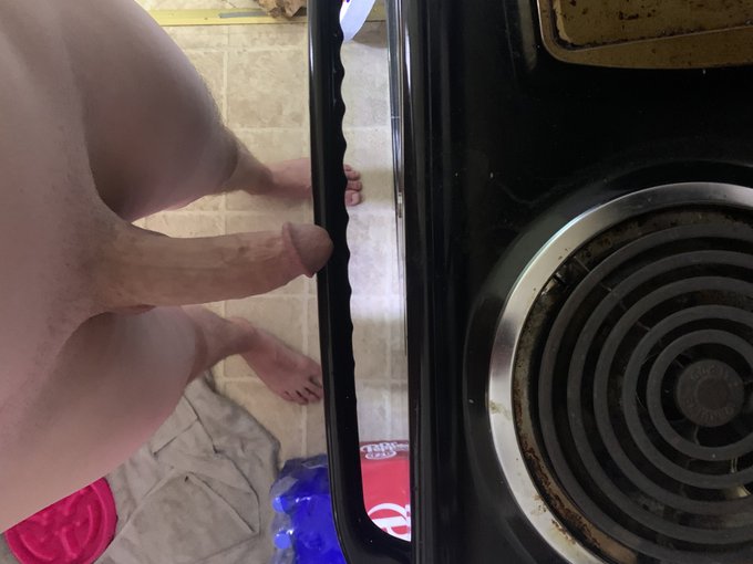 1 pic. Can’t even cook with out randomly getting horny and hard. Now come fuck me while I cook us dinner