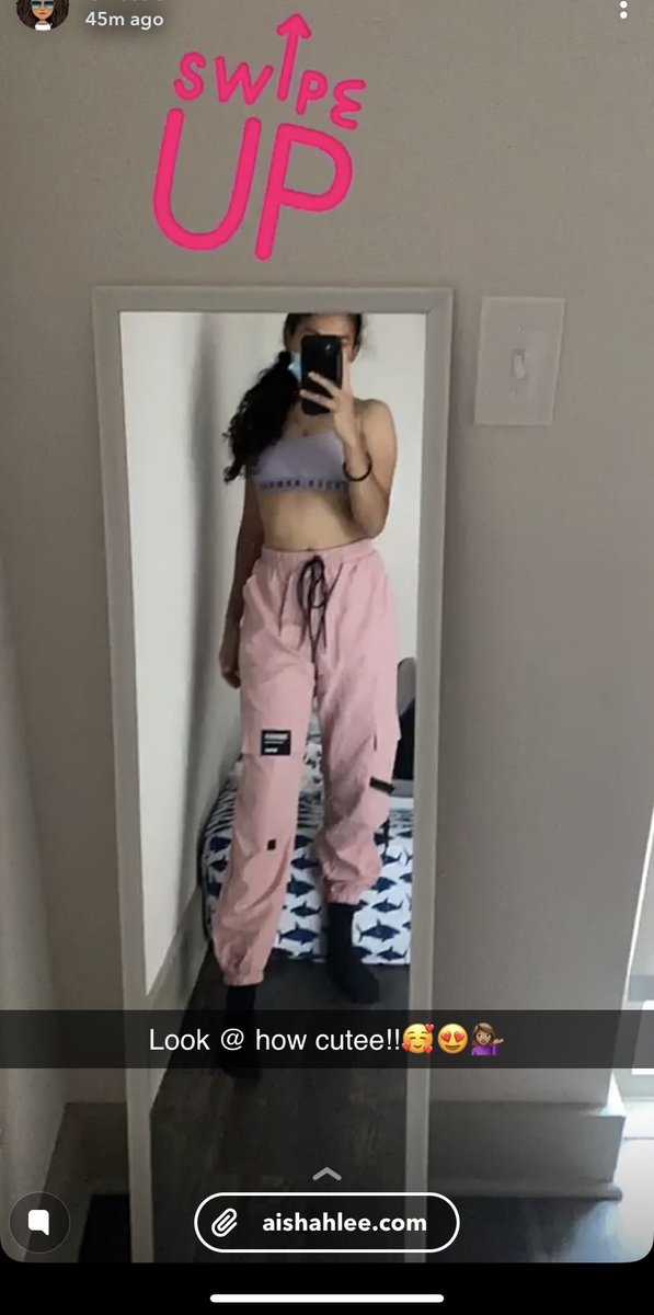 _aishahlee_'s tweet photo. Another happy customer with her gorgeous Rosé Cargo Pants! 💓🛍 
Shop today at https://t.co/kjPQoLCRIs to get yours, there’s only one left! 😱😱
#aishahlee #cargopants #pink #onlinestore #shoponline #supportsmallbusiness #supportlocallaredo #laredotx #supportlocal https://t.co/RcOvR1pkJ7