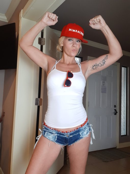 Feeling pretty positive this is going to be a great weekend 😜 https://t.co/BGhe8YKBP4<a href="/tag/photooftheday"class="tags"><span>#photooftheday</span></a><a href="/tag/model"class="tags"><span>#model</span></a><a href="/tag/photographer"class="tags"><span>#photographer</span></a><a href="/tag/booking"class="tags"><span>#booking</span></a><a href="/tag/wichitafallstx"class="tags"><span>#wichitafallstx</span></a>