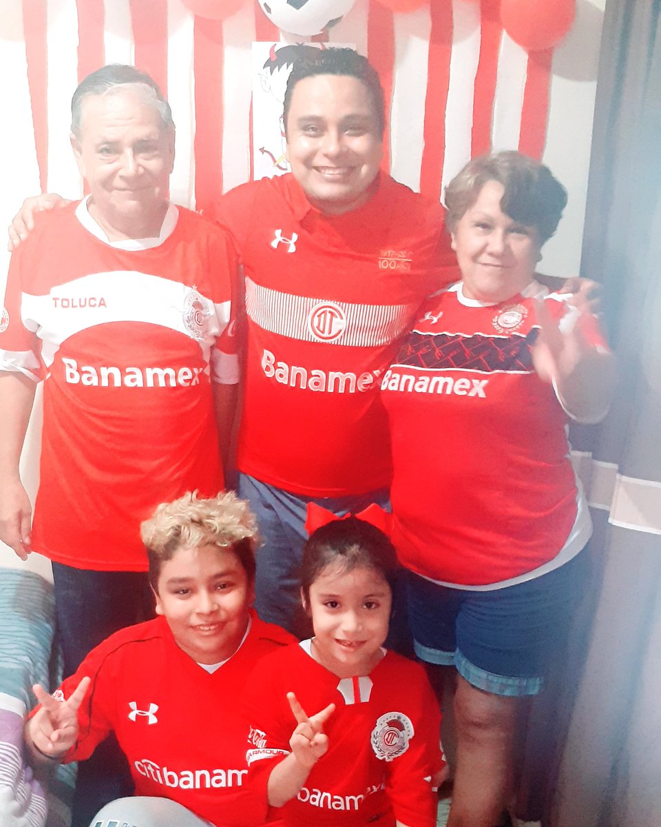 DieghoNava's tweet photo. @TolucaFC Los abuelos orgullos con el rojo...
Saludos desde #cdmadero tamps. https://t.co/leNFcI42ch