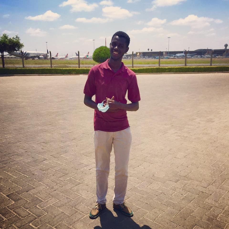 nic_nesh's tweet photo. Life is a matter of what you make out of it and most importantly God's solemn purpose in your life 💯🙏.Always be happy because God is by your side. #Godislove 💖. https://t.co/QNQRmzXS40