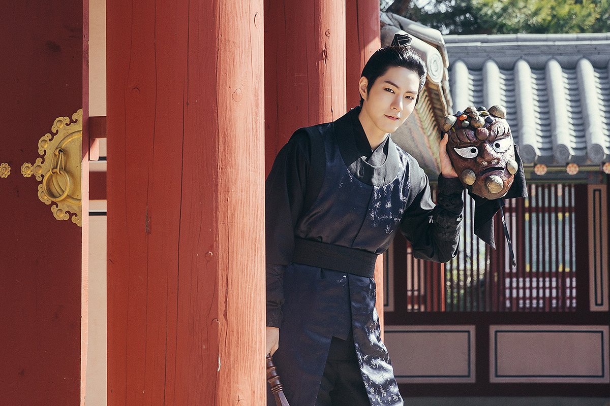 ioiuaena's tweet photo. missing this guy, please bring him back healthy and safe 😭 #wangyo #hongjonghyun https://t.co/AQwhZkfvk4