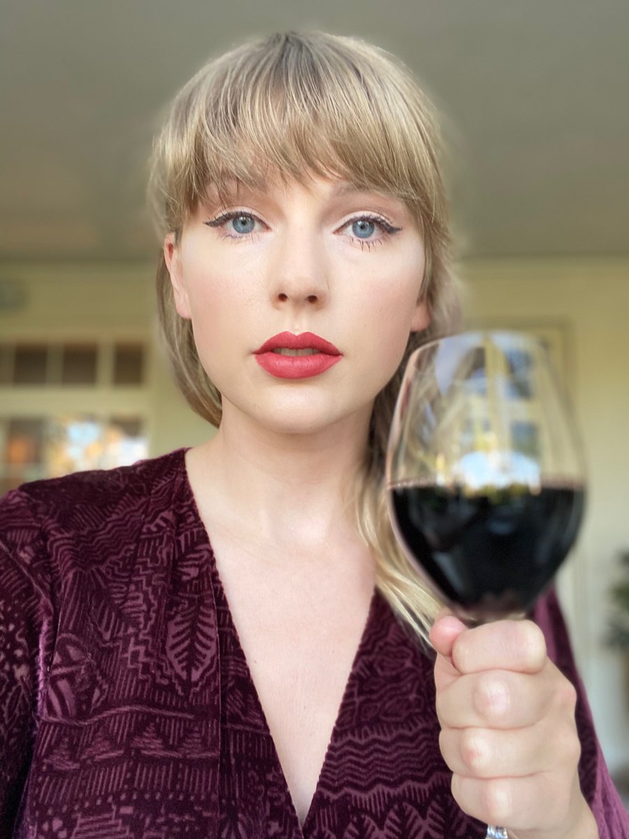 Taylor Swift In 4k On Twitter Rt Taylornation13 Sipping Away On Red