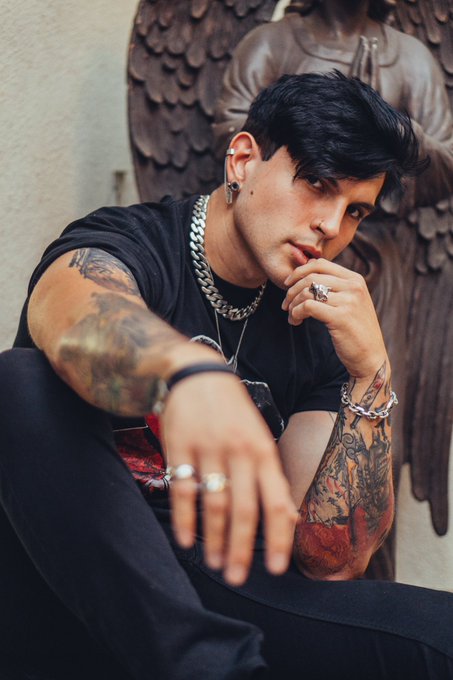 Black hair tattoos https://t.co/6jAXiKoxVh