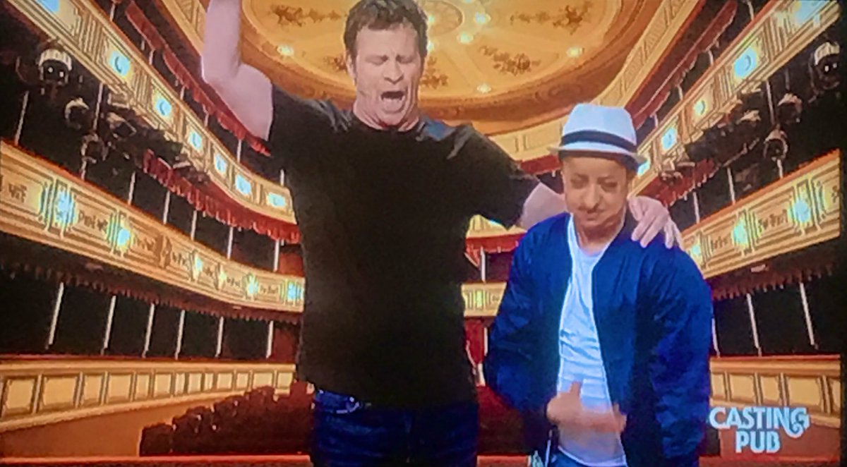 LaLifeDeSoso's tweet photo. Jsuis décédée à cause de ce duo 😭😭😭😭😂🤣 #PhilippeLelievre #CastingPub #VTEP 🎉💗 https://t.co/l3FbCIEJTr
