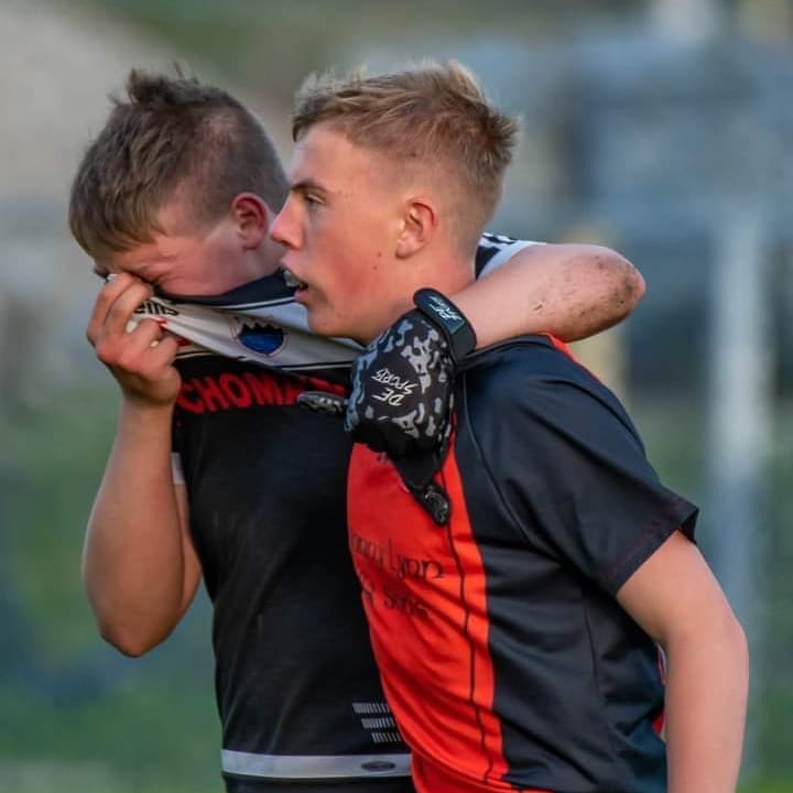 MayoNaomh's tweet photo. Hold the front page without a ball kicked in anger this weekend in the Mayo Senior ntermediate to Junior A or B I have your picture @angelakelly  in the @GaaNorth 
Fionnan Caulfield took the initiative to assist David Walker struggling with from injury off the pitch. https://t.co/X9QCeSgKYd