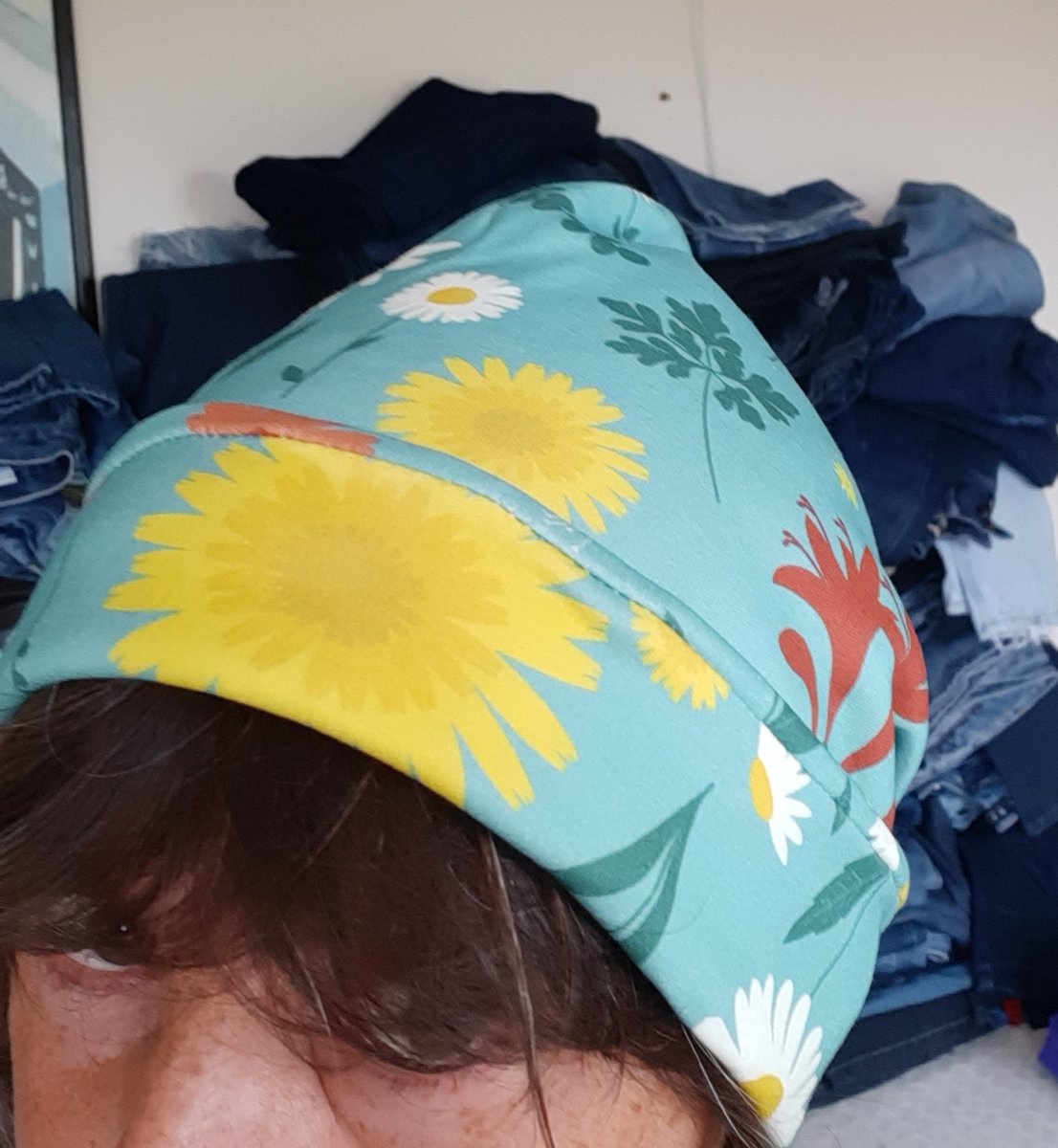 sallyannsbags's tweet photo. I was back to the day job today, making these two gorgeous Red Burren #handbags before I started experimenting again, with a Blue Daisy beanie hat and two more neckbands. I'm loving my overlocker #newproducts #madelocal #madetoday https://t.co/IXmYVXOzKt