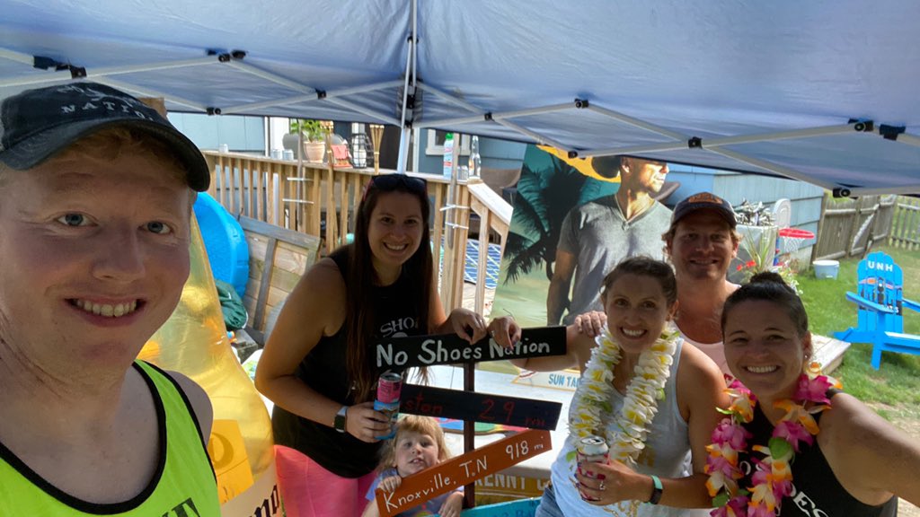 laurenann04's tweet photo. Since we can’t be @GilletteStadium seeing @kennychesney today, we’ll bring it home! Missing you and looking forward to seeing you in 2021! #kennychesney #boston #foxboro #shesfromboston  @noshoesradio @xoxo_Erin @swoodi005 @ice7408 @Coach_Healy https://t.co/LokKphBfIz