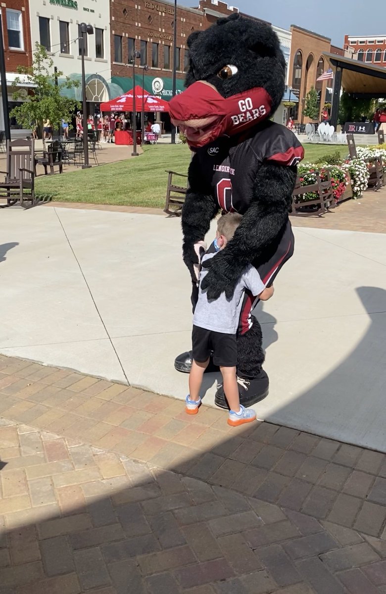 JZtheSID's tweet image. Hey @LRjoebear, did we just become best friends?!