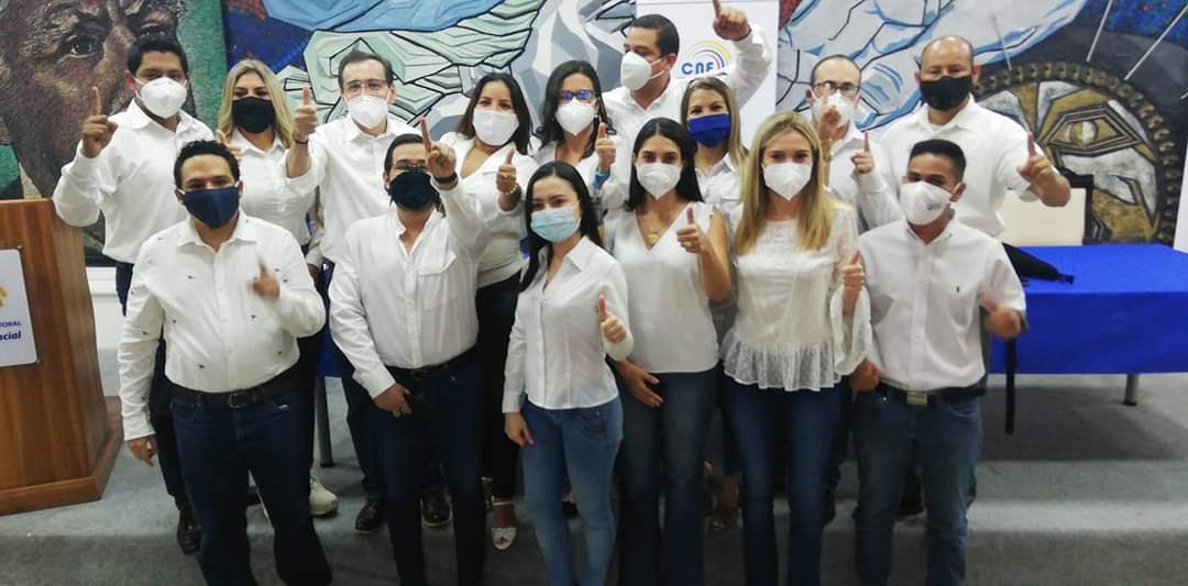 MG_MOLINAM's tweet photo. Hoy he aceptado el reto de recuperar la patria junto al binomio de la esperanza. @KatiuskaMEc @FernandoCedeR @JoaoAcuna @ingridbravoruiz @ecuarauz @MashiRafael 

#ElBinomioDeLaEsperanza
#Manabí https://t.co/yyYLDhFxFu