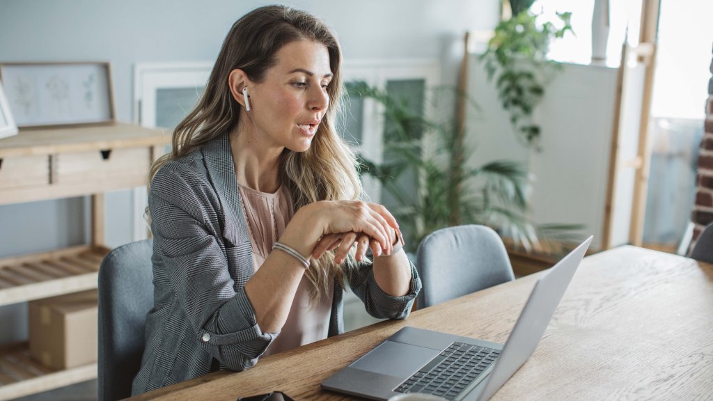 jimjcsi's tweet image. 4 Things Managers Are Doing Differently to Recruit and Hire Remotely bit.ly/2PxIrYs #recruiting #hiring #workingremotely