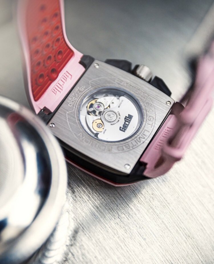 GorillaEspanol's tweet photo. Fastback GT Trufflehunter: Edición limitada de 500 piezas. Sin remordimientos, con el desempeño para respaldarlo.
#Fastback #FastbackGT #gorillawatches #Porsche917 #porschemuseum #truffelhunter #lemans #racinglegendcar #sportswatch #perfomance #rarity https://t.co/rsyRLazn9J