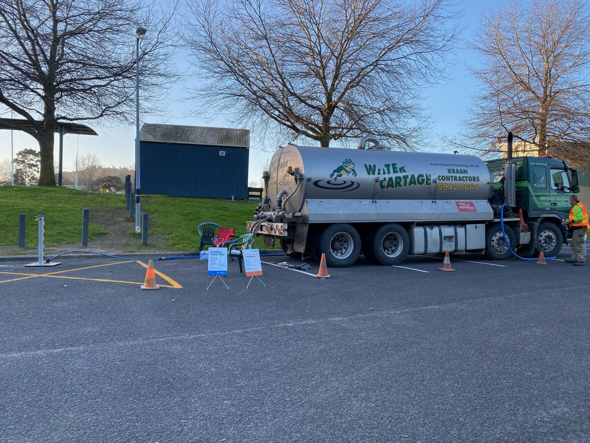 southeastwater's tweet photo. We have emergency water tankers on site in #TheBasin, #Belgrave, #Boronia, #FerntreeGully, #UpperFerntreeGully and #Upwey. For locations and a full list of suburbs affected by the potential water quality issue where customers need to boil water, visit: https://t.co/YFYTVuQjAx https://t.co/BEAz9rhuGl