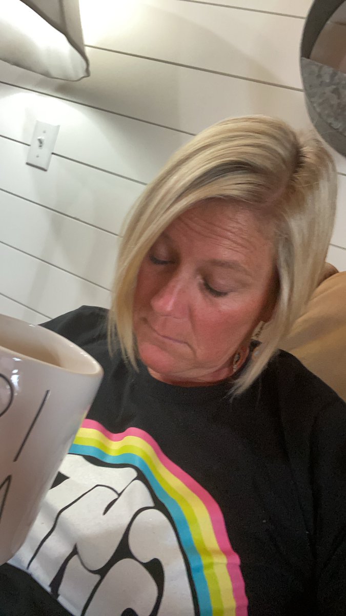 erintwood's tweet photo. Week one is in the books! I am teaching F2F and virtual 5 days a week and I’m not going to lie! It’s been hard, it’s been fun, its been exciting, it’s been exhausting mentally and physically but at the end of the day I can say I still love my job. @OconeeSC_school https://t.co/w9h6w79syC