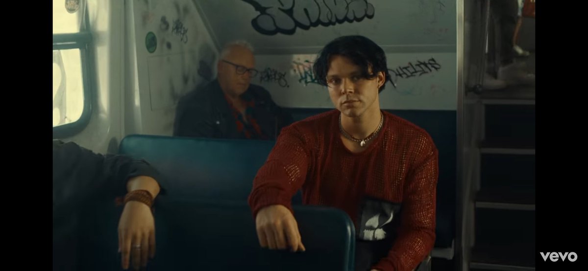 jetblvckcherry's tweet image. #STREAMBESTYEARS