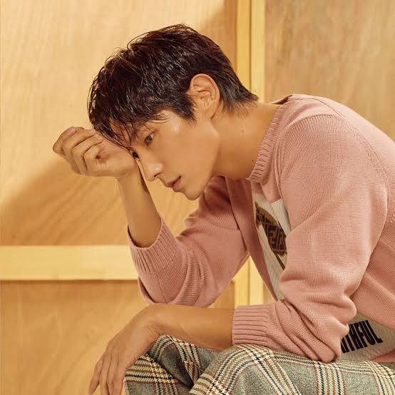  #LeeJoonGi• 38 years old (April 17, 1982)Latest drama: The Flower of Evil