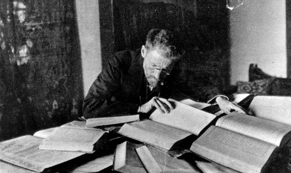 Back in Europe, a cultural movement called the Haskalah (or Jewish Enlightenment) was growing. In addition to holding space for Jewish secularism, Haskalah leaders advocated revitalizing Hebrew as a spoken language—at the expense of existing Jewish vernaculars. 37/