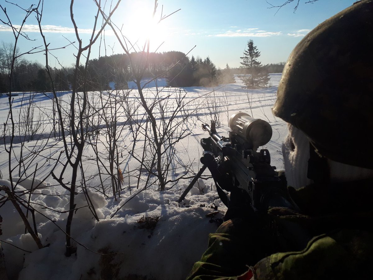TheAlgonquinRe1's tweet photo. A member of the Algonquin Regiment sharpens their skills on a crisp morning during a winter warfare exercise.
#CAF #fightingfit #StrongProudReady #thealgonquinregiment #ALQR #ARMY https://t.co/KJjV90ZtYu