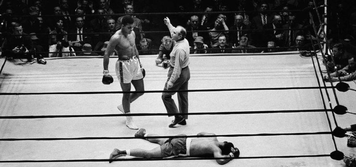 5) After starting his career 40-0, George Foreman defended his heavyweight title against Muhammed Ali.The fight was marketed as the "Rumble In The Jungle", as it took place in Zaire.Considered to be one of the greatest sporting events ever, Ali won in a brutal 8 round fight.