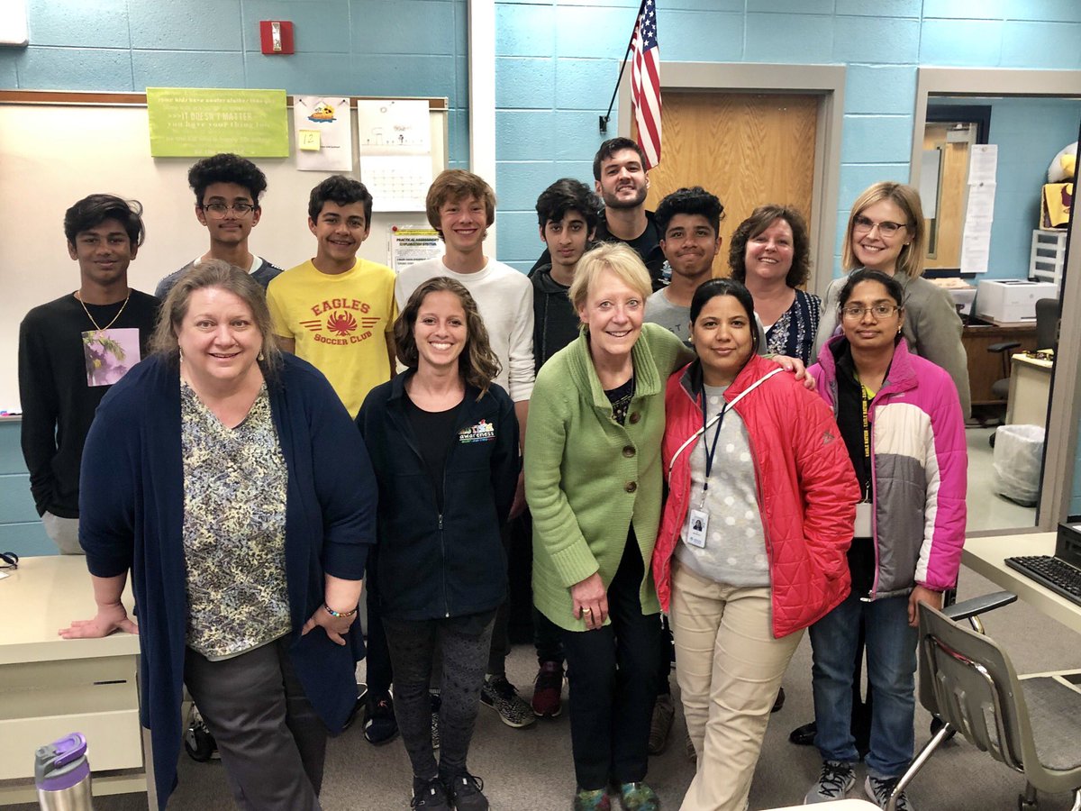 Today we celebrated TA Jane Dunne’s 20 years of service to <a href="/ipsd204/">Indian Prairie 204</a> 🥰🎉 We are grateful &amp; proud of the work you do each day in the STEPS Program. We are lucky to have you a part of the 204 family, <a href="/JaneDunne16/">Jane Dunne</a> Thank you! @brock <a href="/deccarius/">Doug Eccarius</a> <a href="/sharonkickel/">Sharon Alifantis-Kickel</a> @jnzoura <a href="/AshleyE24397411/">Ashley Elder</a>