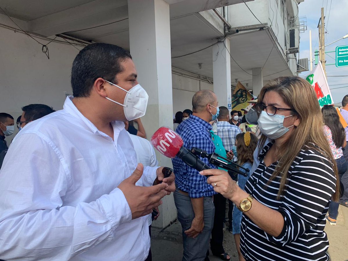 LeninBarreto's tweet photo. He aceptado con mucha sencillez, responsabilidad, compromiso y lealtad el reto de ser candidato a la Asamblea Nacional por el distrito Norte de Manabí por la @EcuadorRC. Junto al #BinomioDeLaEsperanza
@ecuaarauz y @MashiRafael #RecuperaremosLaPatria
@CompromisoRC
@cendemocratico https://t.co/yMDilVvlfr