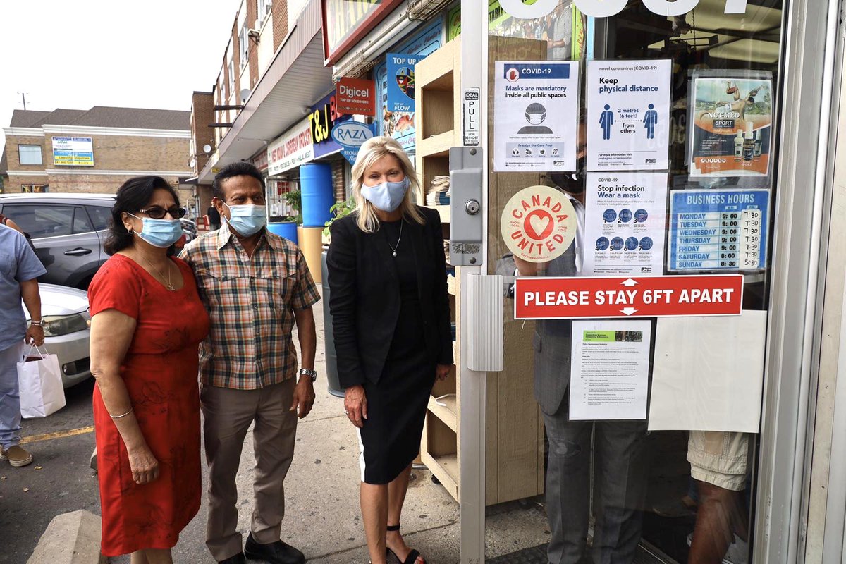 BonnieCrombie's tweet photo. Great to see downtown #Cooksville bustling with activity. This @GoCanadaUnited weekend, show your local love by buying and shopping #MississaugaMade for a chance to win $250K in cash prizes. More at: https://t.co/aZU7VGE2Ke https://t.co/Li9DPsd4GY