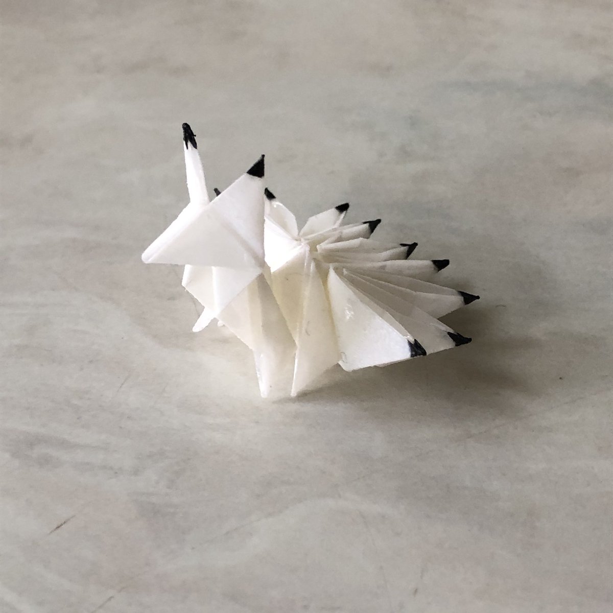 charmy's tweet image. 手乗りの九尾のキツネさんを折ってみました。