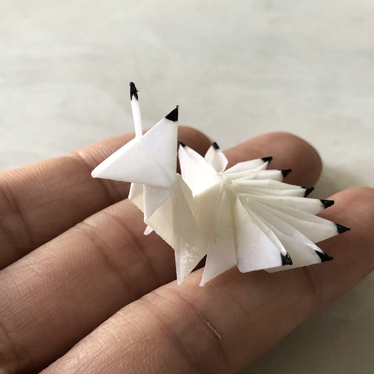 charmy's tweet image. 手乗りの九尾のキツネさんを折ってみました。