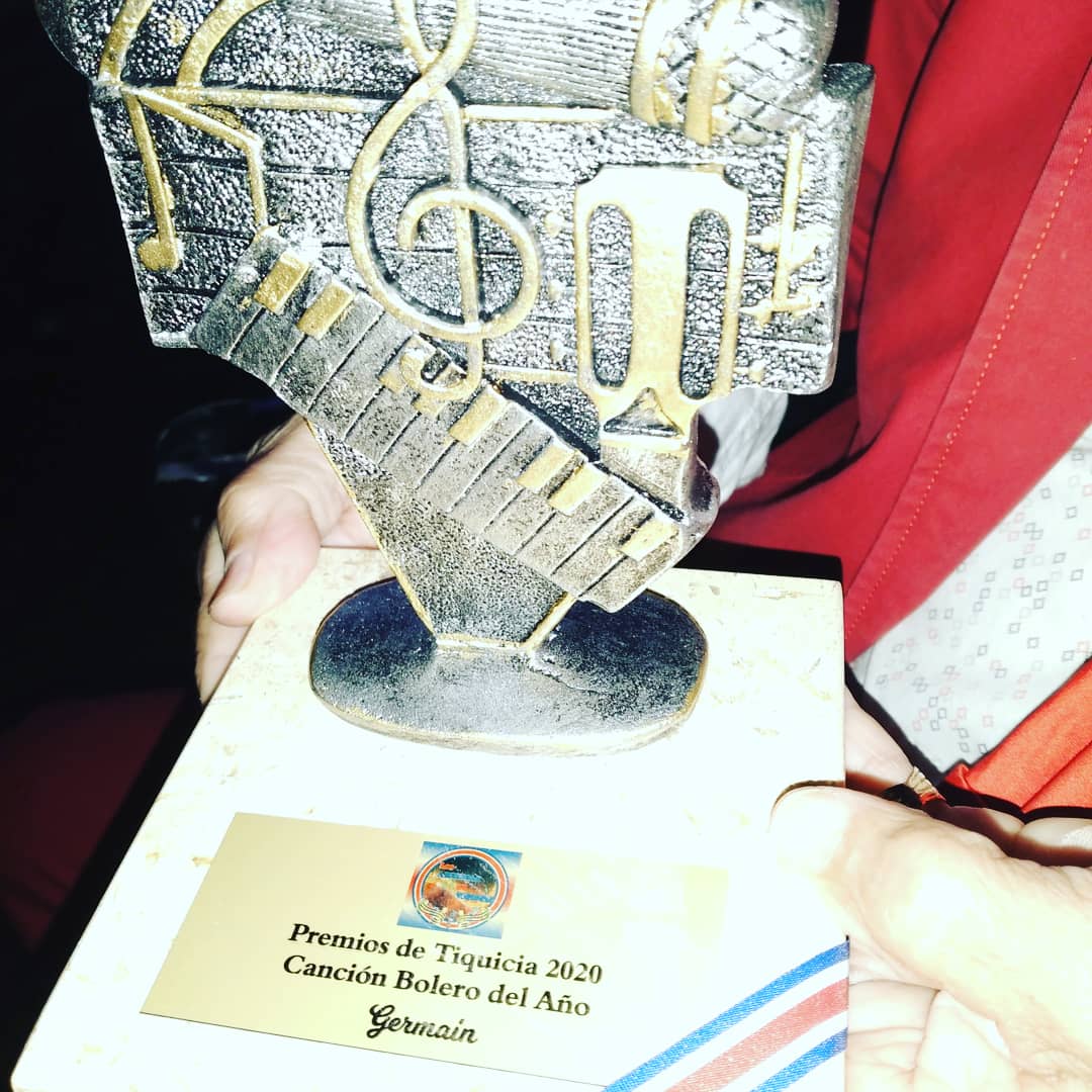 Germainvb's tweet photo. Entrega premios #LosArtistasDeTiquicia2020 ganando el tema LEJANIA como bolero del año. Mil gracias a todos por su apoyo. https://t.co/r1O84MctYj