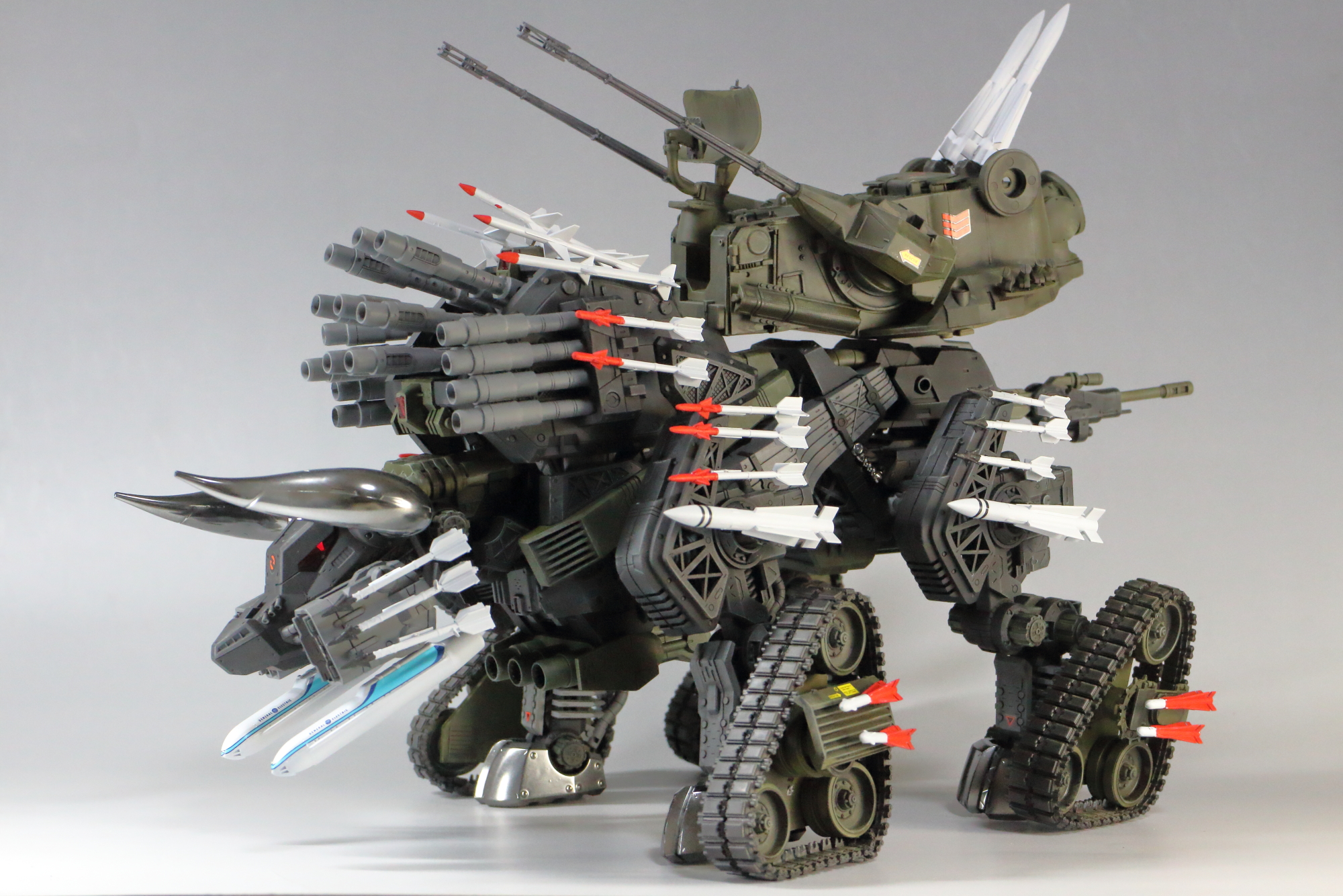 ゾイドZOIDS HMM ディバイソン トーマ仕様 プラモデル RZ-031 ディ