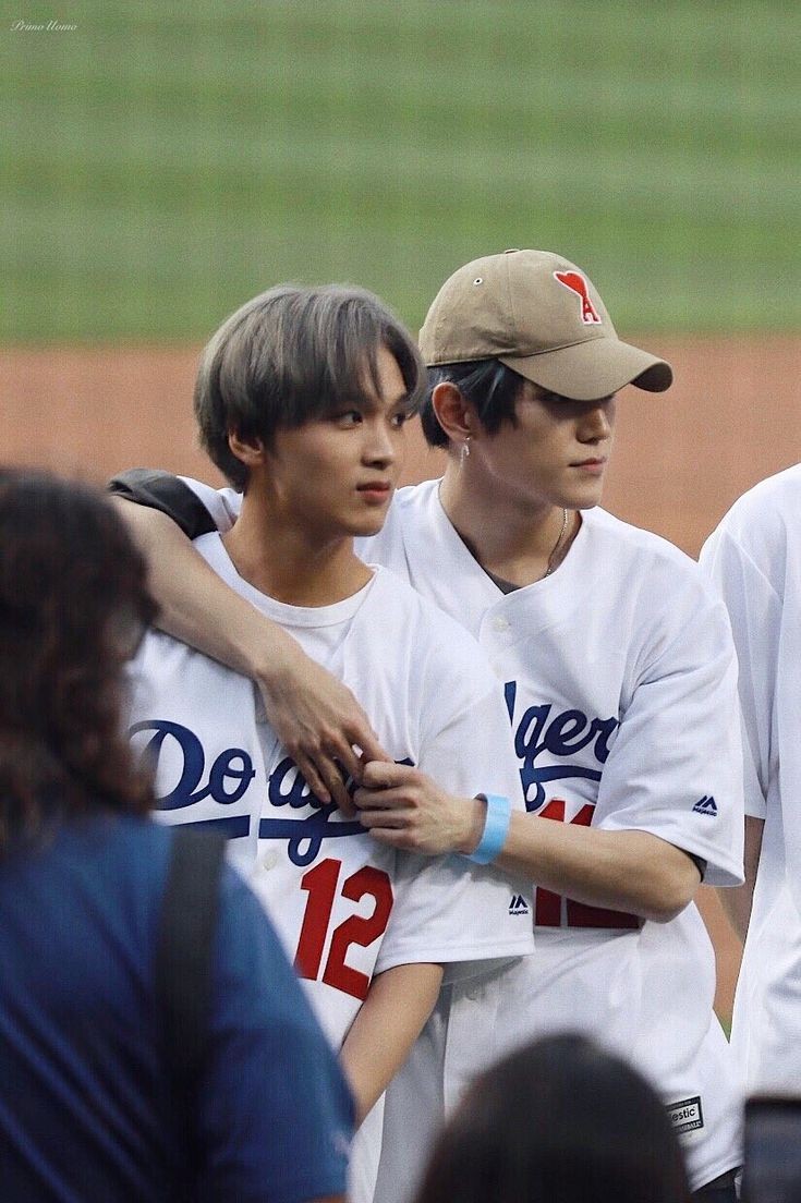 words do not express my love for these pictures #HAECHAN  #TAEYONG  #해찬  #NCT  #NCTDREAM  #NCT127